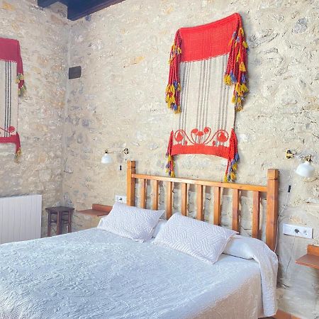 Hotel Casa Sara à Cantavieja Extérieur photo
