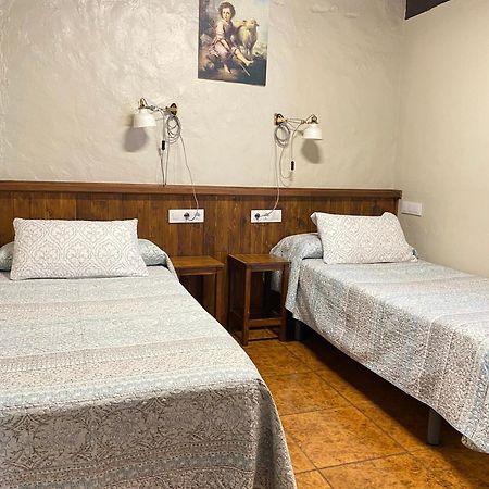 Hotel Casa Sara à Cantavieja Extérieur photo