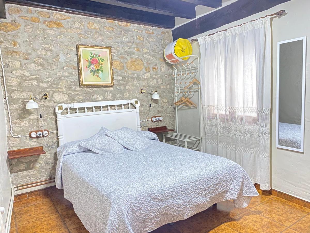 Hotel Casa Sara à Cantavieja Extérieur photo