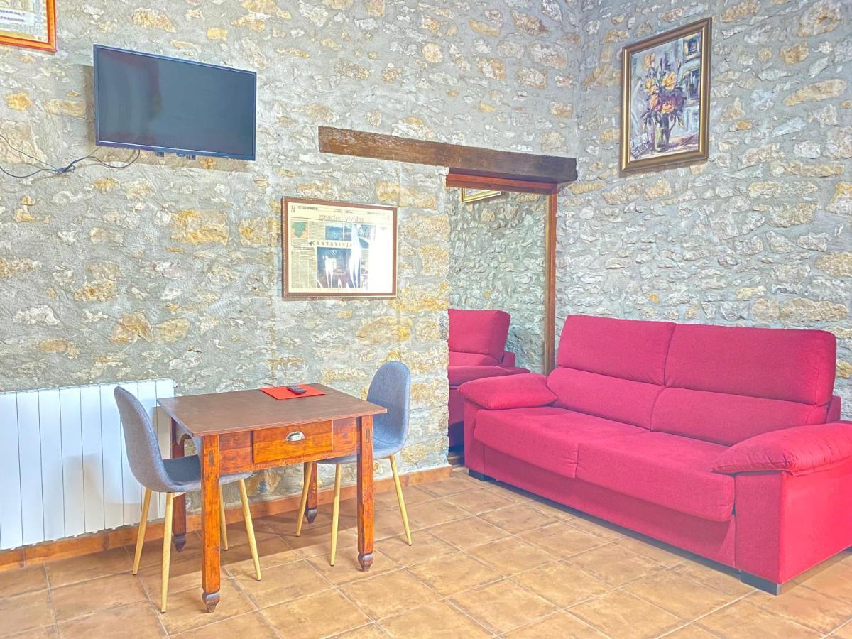 Hotel Casa Sara à Cantavieja Extérieur photo