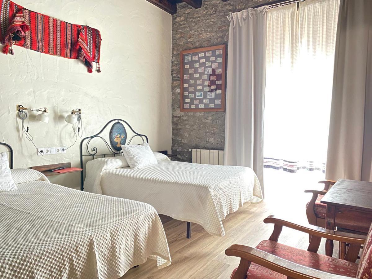 Hotel Casa Sara à Cantavieja Extérieur photo
