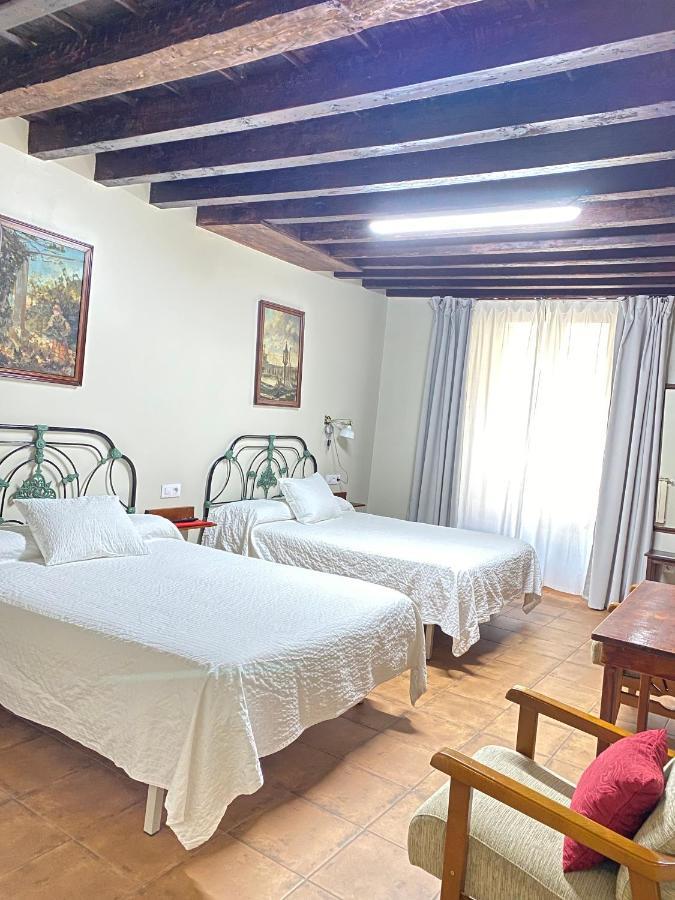 Hotel Casa Sara à Cantavieja Extérieur photo
