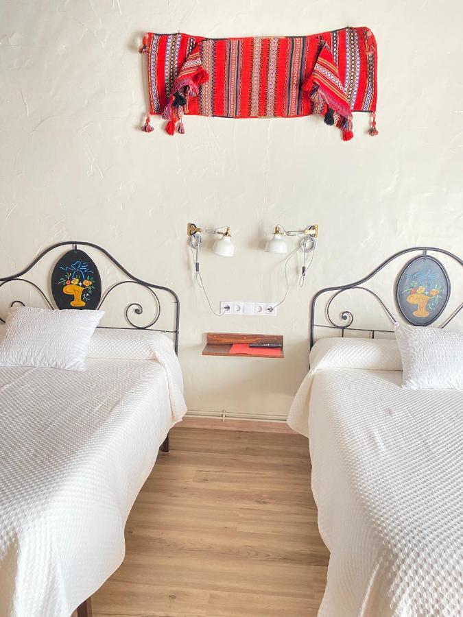Hotel Casa Sara à Cantavieja Extérieur photo