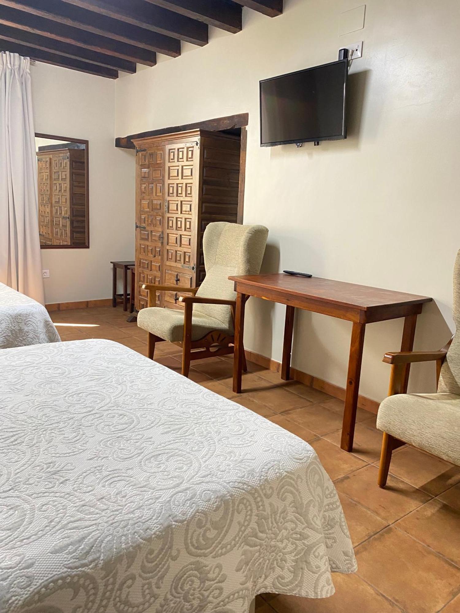 Hotel Casa Sara à Cantavieja Extérieur photo